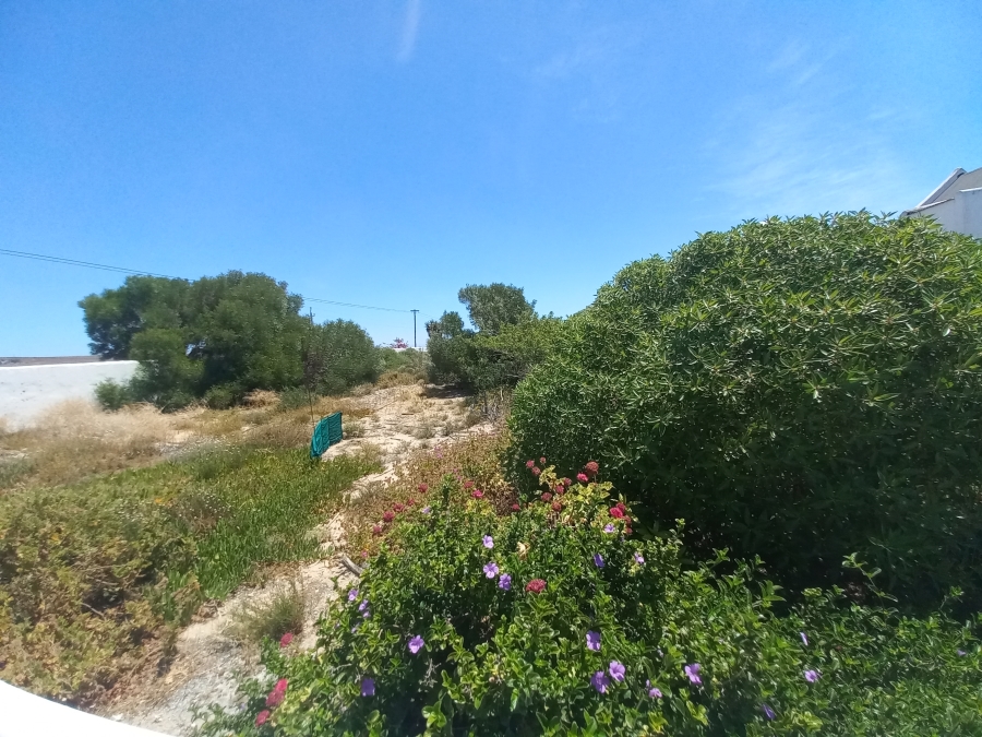 2 Bedroom Property for Sale in Lampiesbaai Western Cape